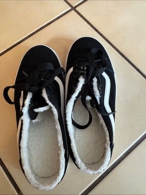 Vans Black and White Faux-Shearling Lined mules